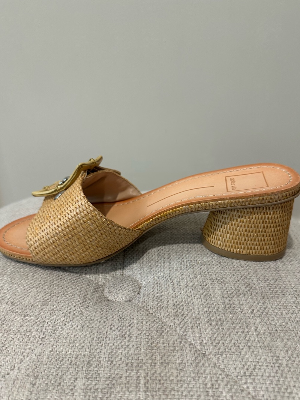 Dolce Vita size 8 Wide raffia slides with faux bamboo buckle detail - Picture 5 of 10
